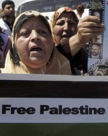 Au Liban, les réfugiés palestiniens commémorent la Journée de la Terre, loins de leur patrie.